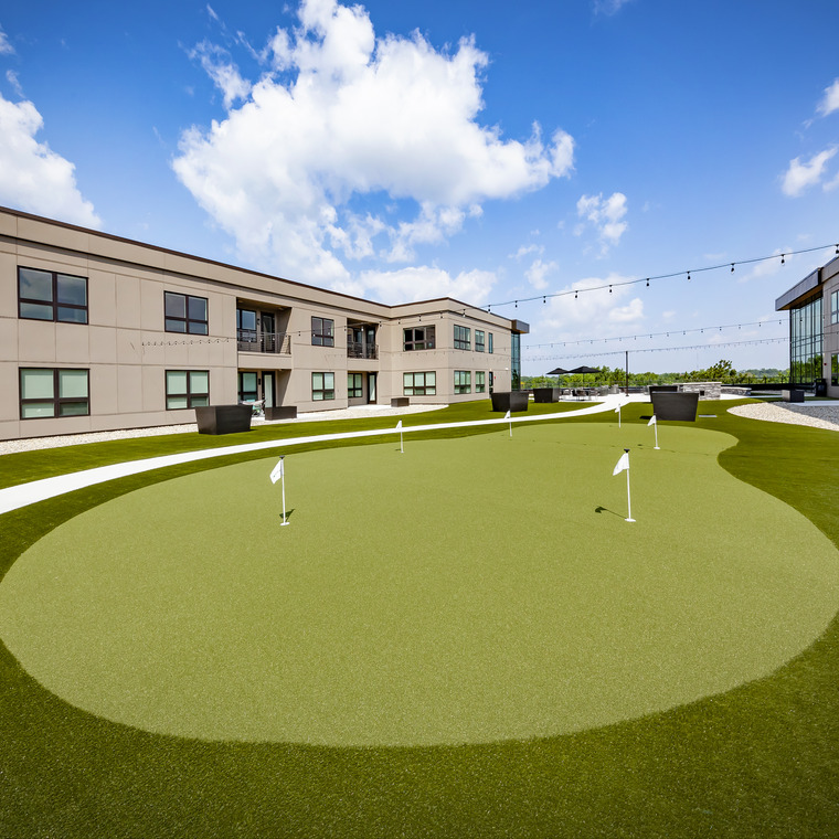 Outdoor Putting Green